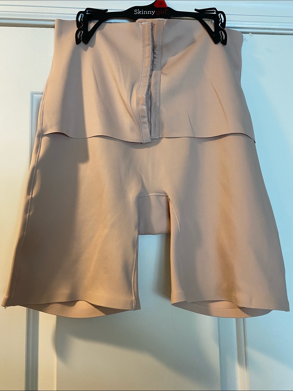 Skinny Girl Nude Color Body Contouring Smoothing Shapewear NWOT